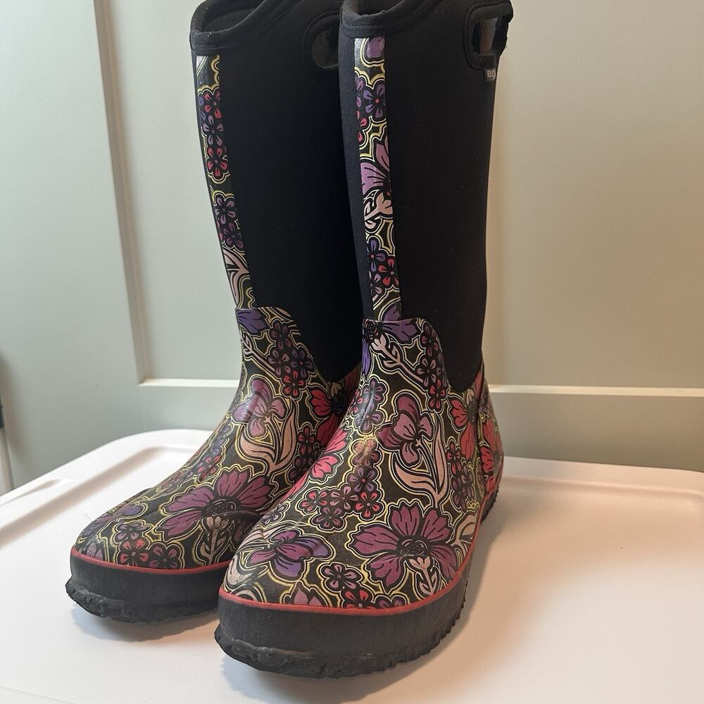 BOGS Classic Tall May Flowers Boots Womens 11 Floral Waterproof Rain Snow Boots